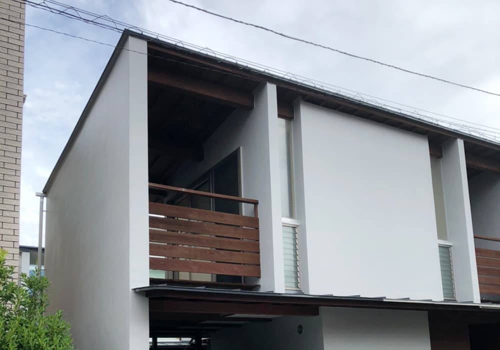 白い外壁にリフォーム